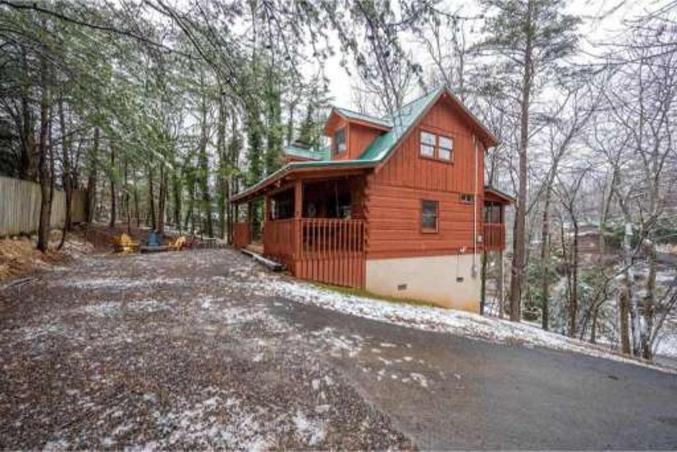 A Charming Cabin, Pool, Firepit, Hot Tub-Jacuzzi Gatlinburg Exteriör bild