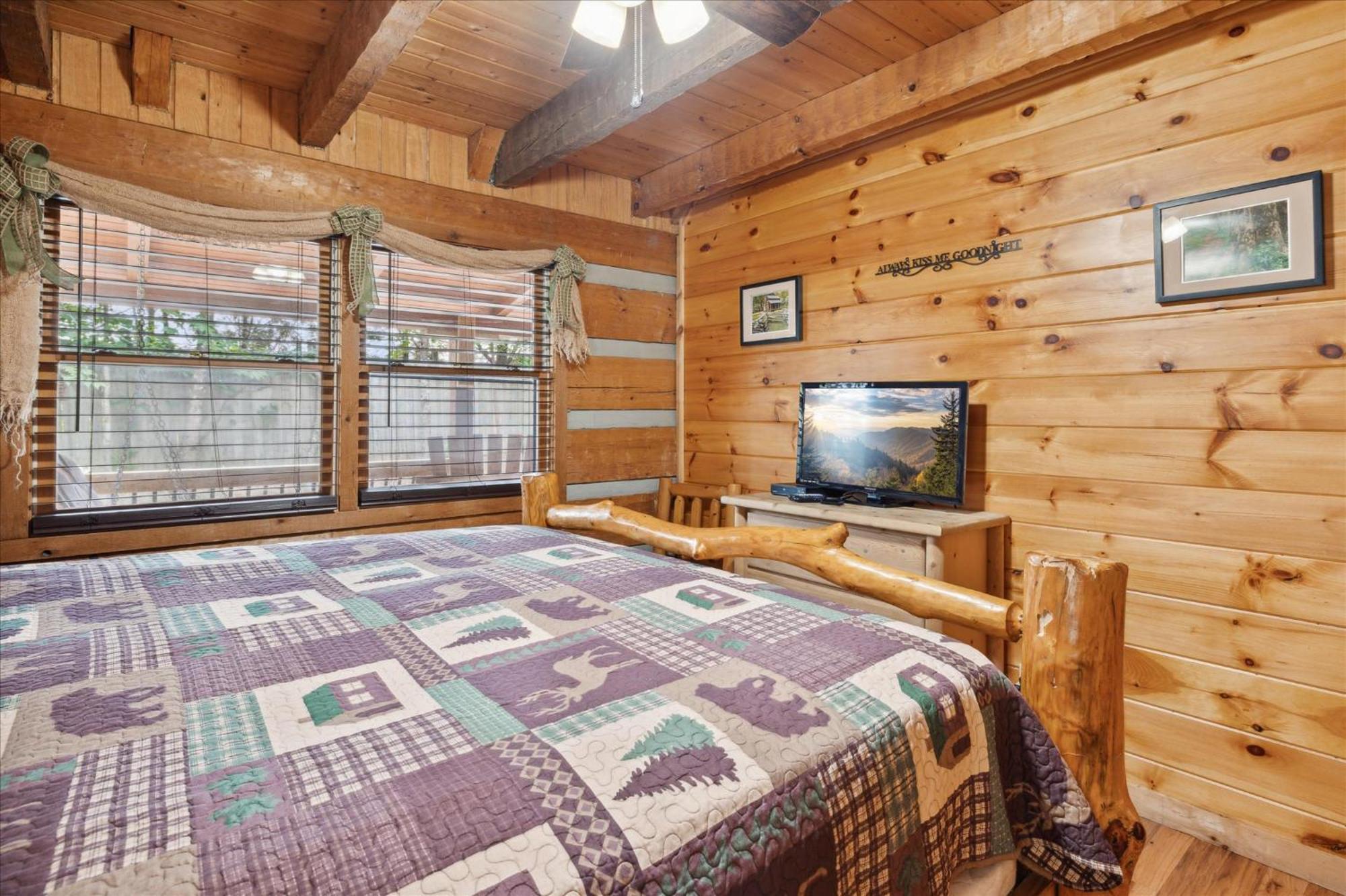 A Charming Cabin, Pool, Firepit, Hot Tub-Jacuzzi Gatlinburg Exteriör bild
