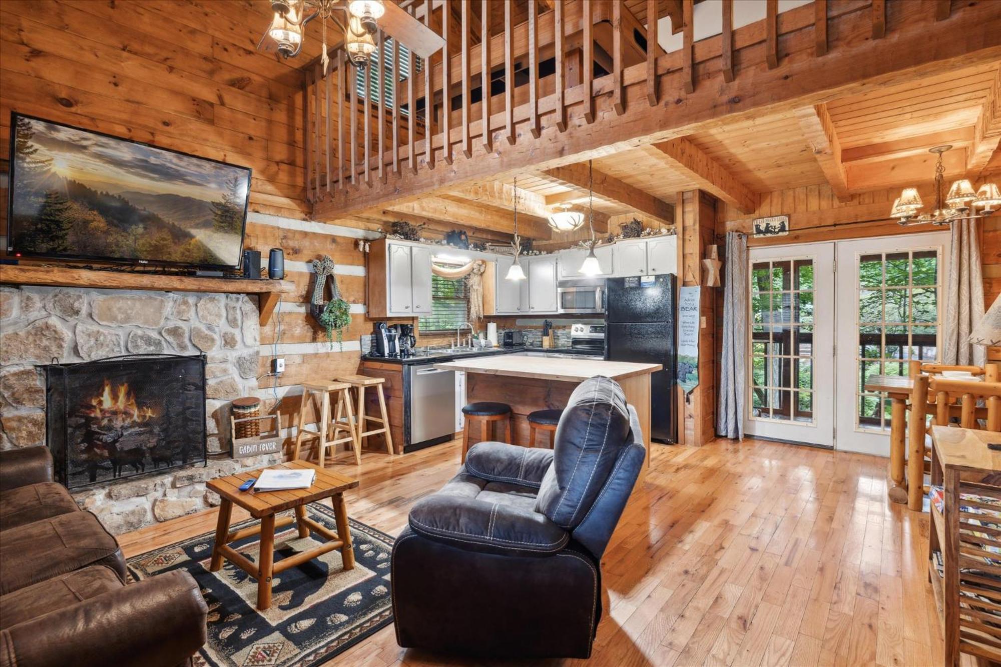 A Charming Cabin, Pool, Firepit, Hot Tub-Jacuzzi Gatlinburg Exteriör bild